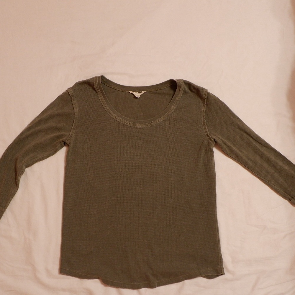 Caslon Olive Green Long Sleeve Scoop Neck Tee